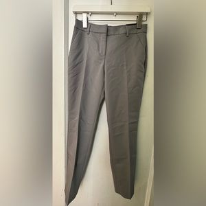 New with tags, gray Express Columnist Ankle Mid Rise pants in size 4R